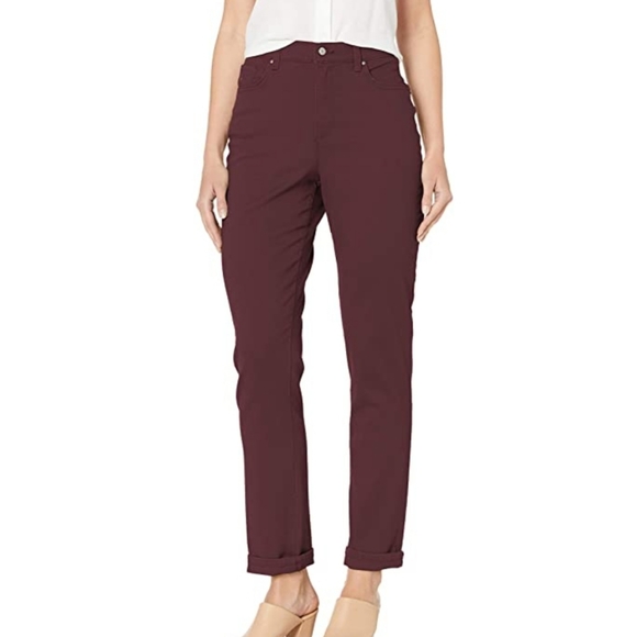 Gloria Vanderbilt Denim - Gloria Vanderbilt Amanda Tapered Leg Classic Jean